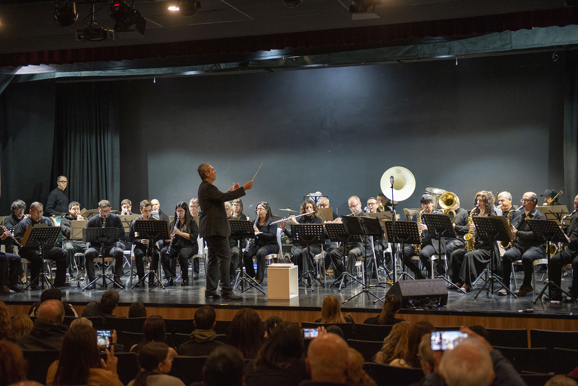 NOTICIAS CAMPANA : LA BANDA MUNICIPAL CELEBRO SUS  82&deg; ANIVERSARIO CON UN CONCIERTO SINFONICO DE GRAN NIVEL ARTISTICO